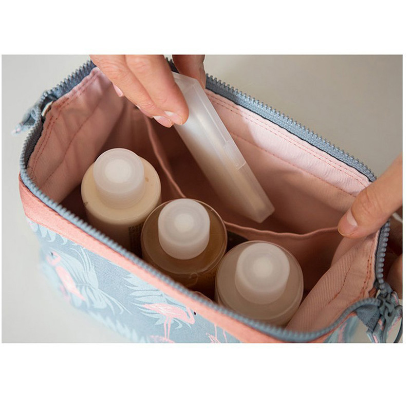 New Fashionable Women's Waterp - Makeup Beauty Necessaire review and price